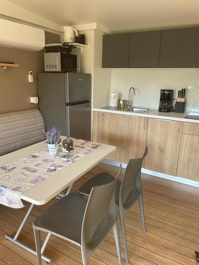 Mobile Homes Dololego - Drage Baška Voda Exterior foto